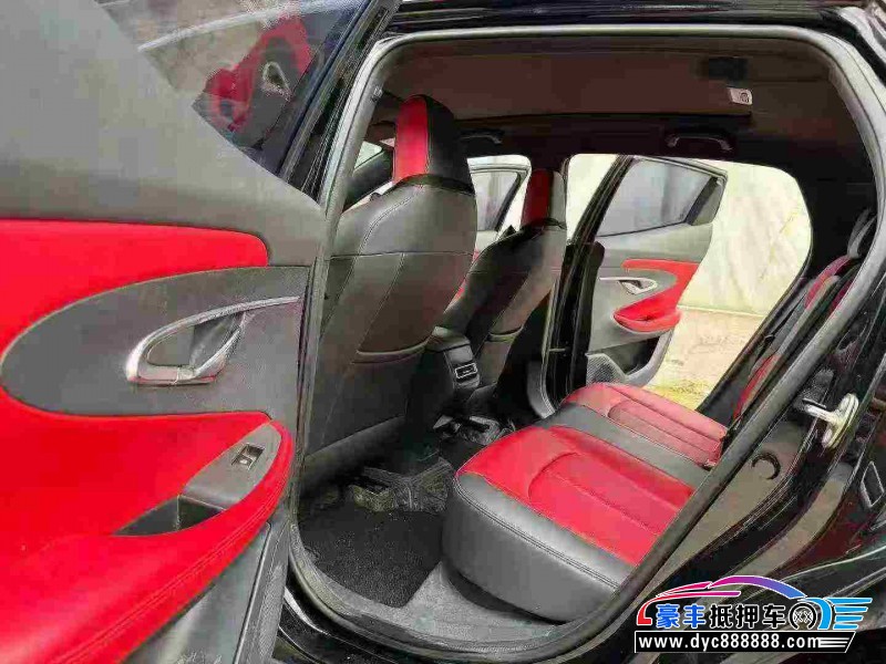 20年长安长安UNI轿车抵押车出售