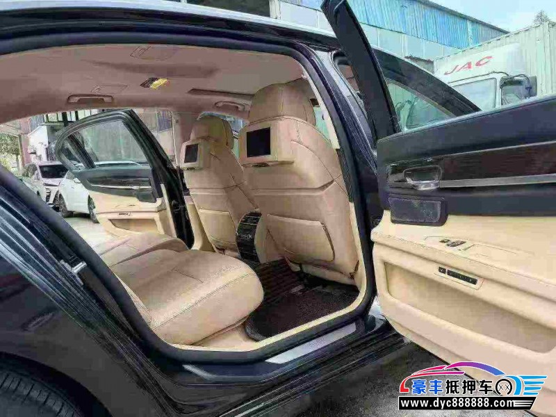 13年宝马7系轿车抵押车出售