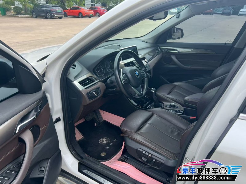 17年宝马X1轿车抵押车出售