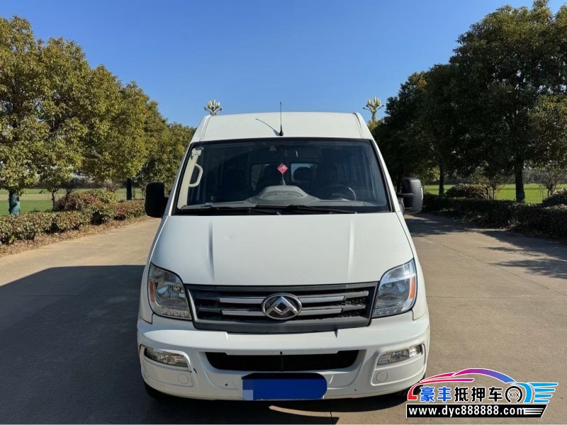 21年上汽大通V80轿车抵押车出售