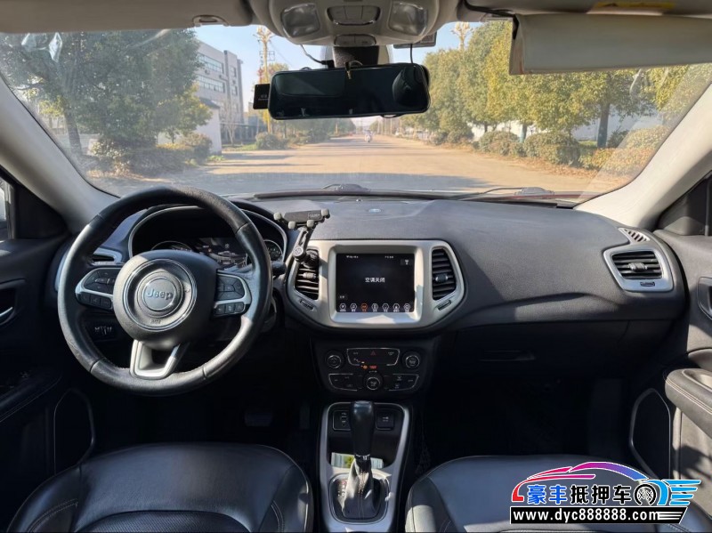 19年Jeep指南者轿车抵押车出售