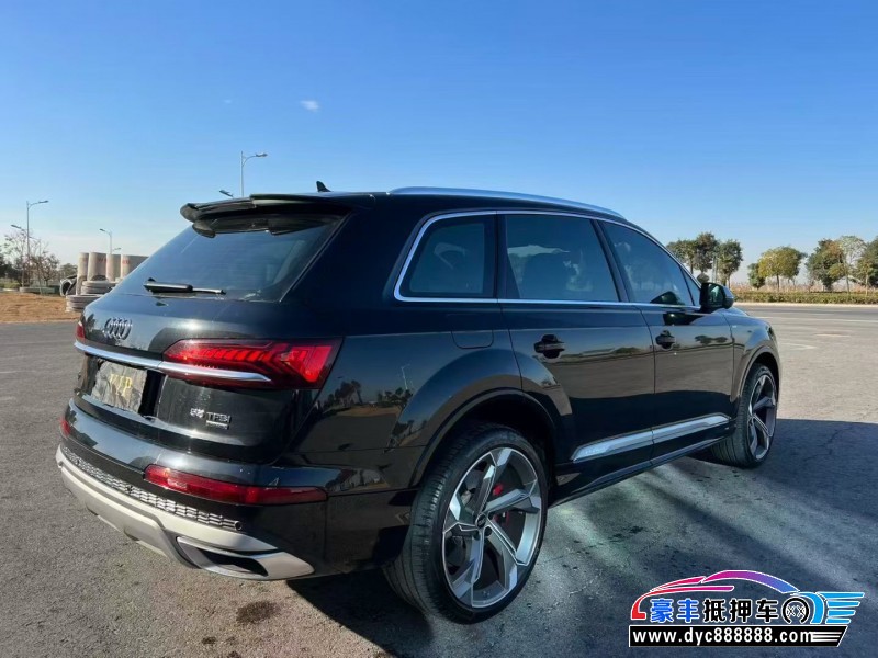 23年奥迪Q7轿车抵押车出售