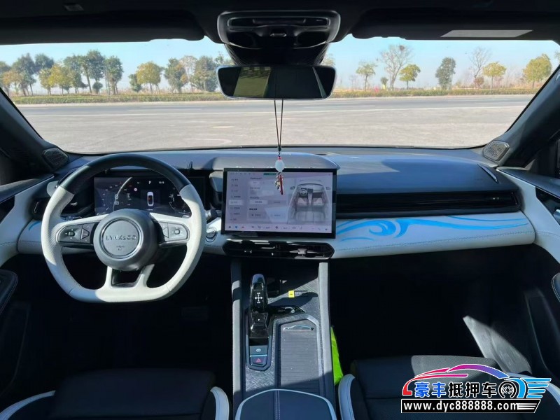 23年领克03轿车抵押车出售