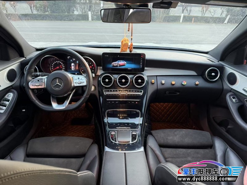 19年奔驰C轿车抵押车出售