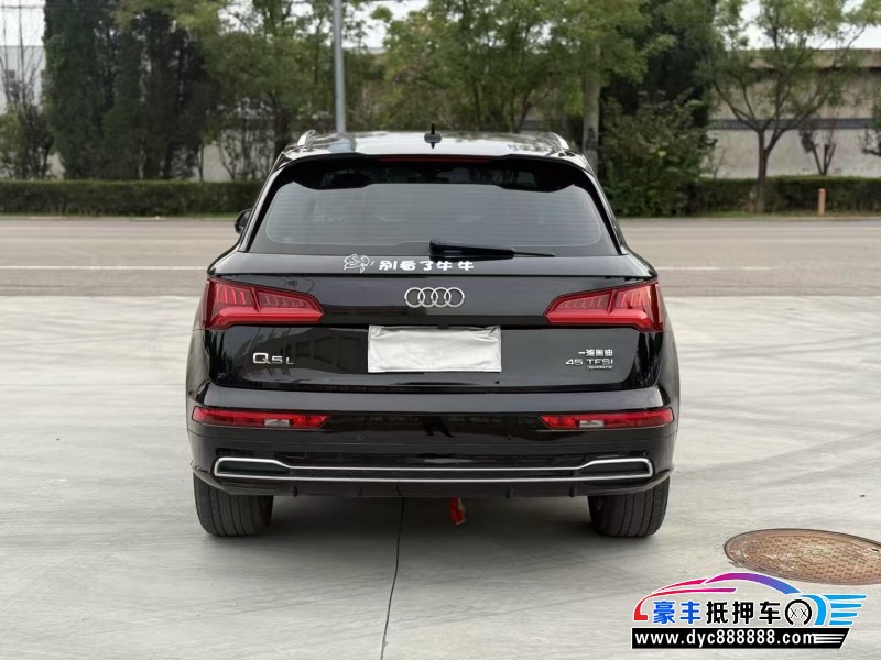 19年奥迪Q5轿车抵押车出售