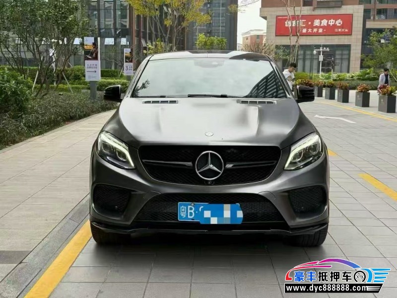 16年奔驰GLE轿车抵押车出售