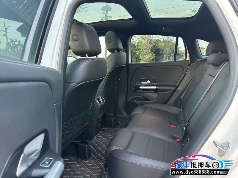 23年奔驰GLA轿车抵押车出售