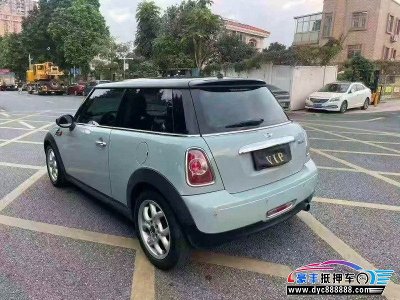 14年宝马MINI轿车抵押车出售