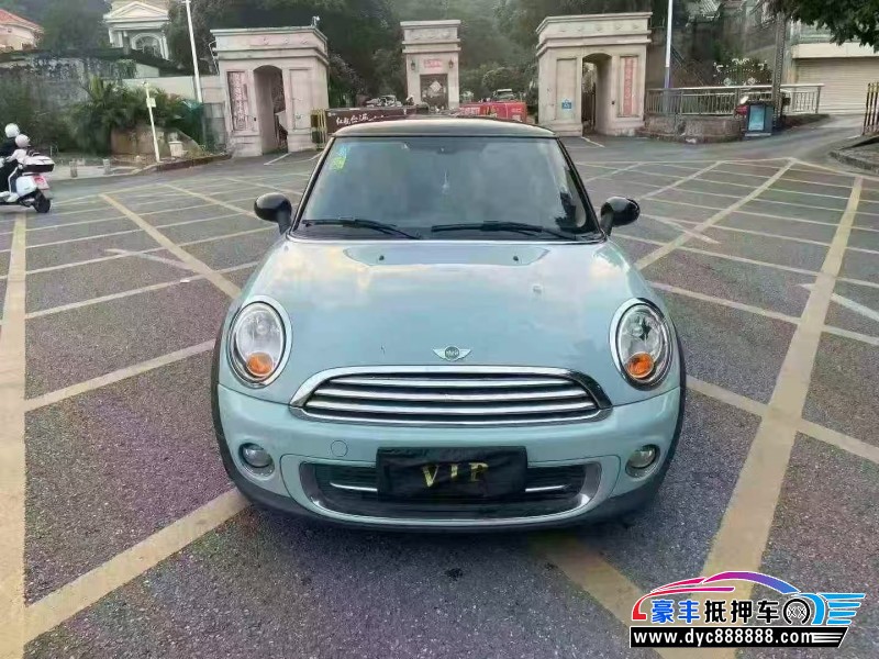 14年宝马MINI轿车抵押车出售