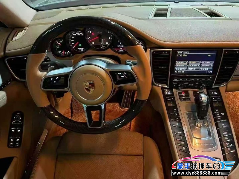 10年保时捷帕纳梅拉轿车抵押车出售