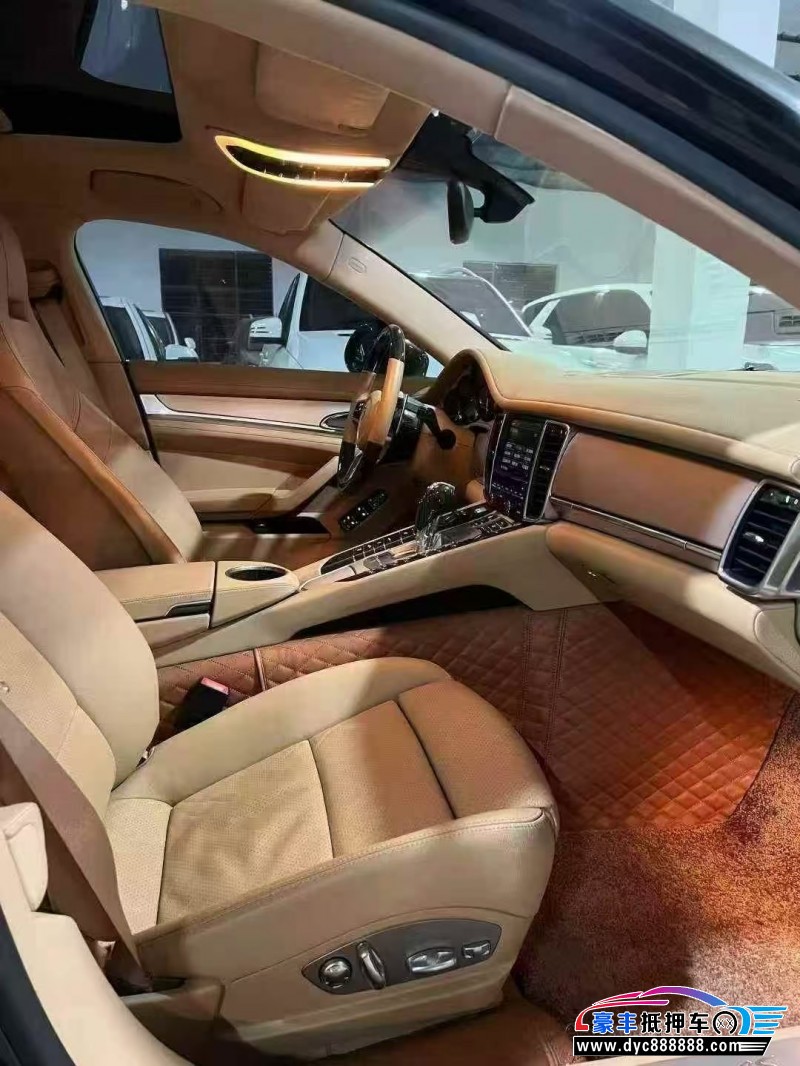 10年保时捷帕纳梅拉轿车抵押车出售