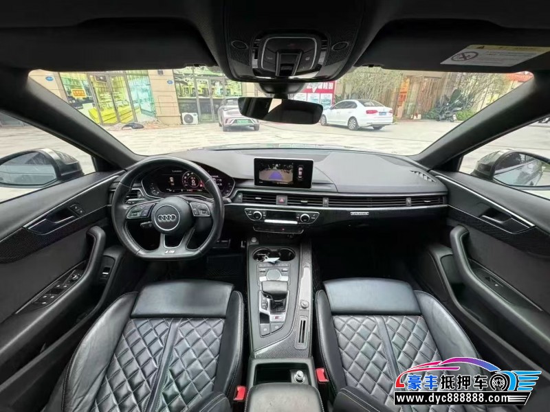 19年奥迪S4轿车抵押车出售