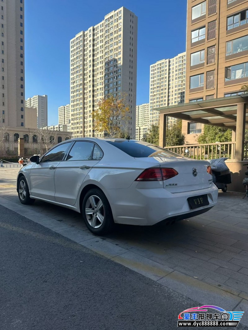 17年大众凌渡轿车抵押车出售