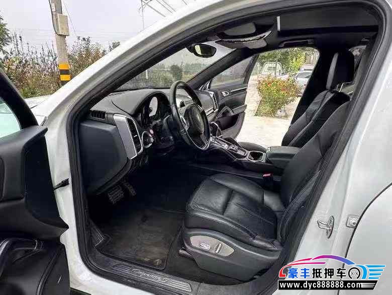 13年保时捷卡宴轿车抵押车出售