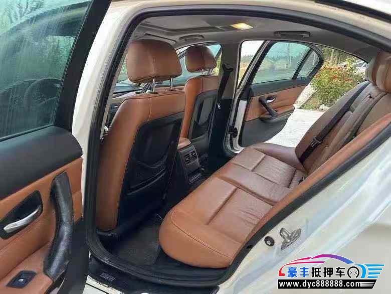 11年宝马3系轿车抵押车出售