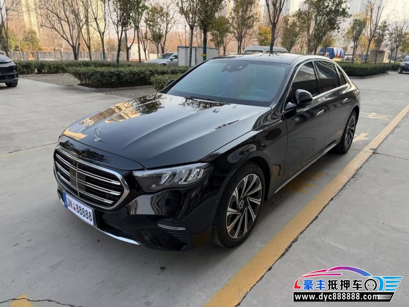 25年奔驰E轿车抵押车出售
