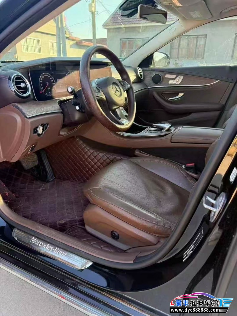 18年奔驰E轿车抵押车出售