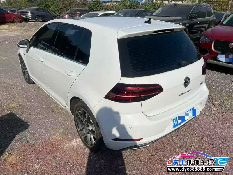 18年大众高尔夫轿车抵押车出售