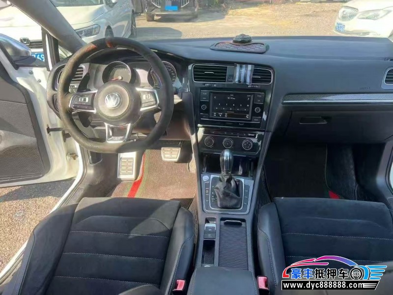 18年大众高尔夫轿车抵押车出售