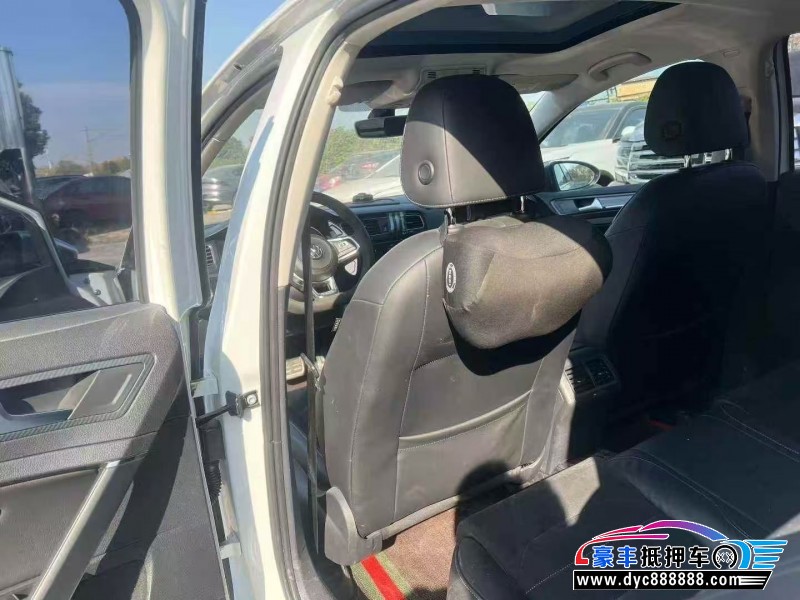 18年大众高尔夫轿车抵押车出售