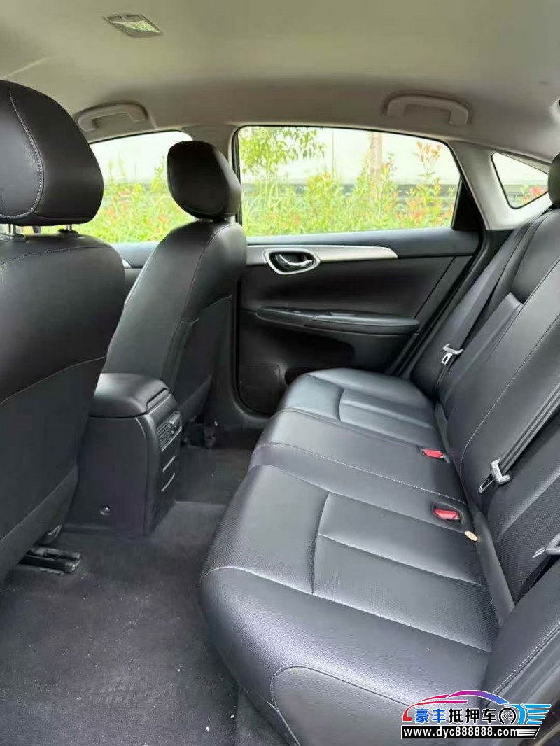 24年日产轩逸轿车抵押车出售