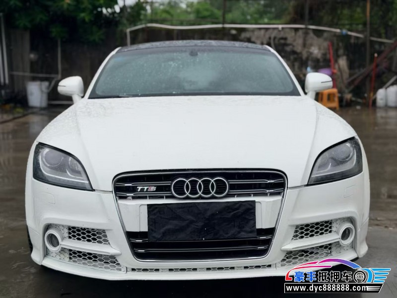 14年奥迪TT轿车抵押车出售