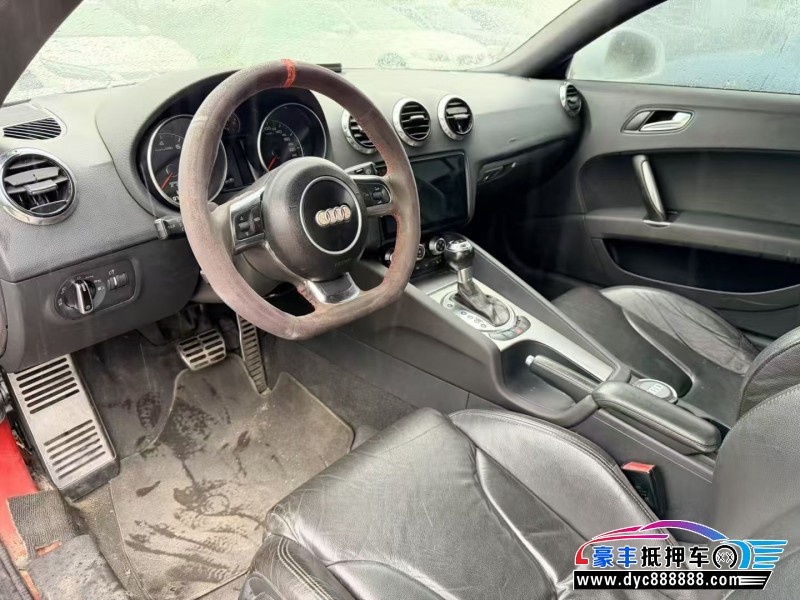 14年奥迪TT轿车抵押车出售