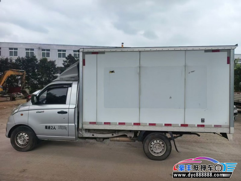 21年福田祥菱轿车抵押车出售