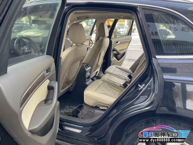 13年奥迪Q5轿车抵押车出售