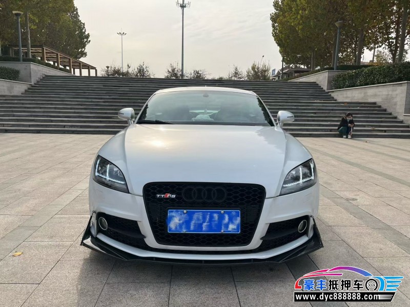 抵押车出售14年奥迪TT轿车