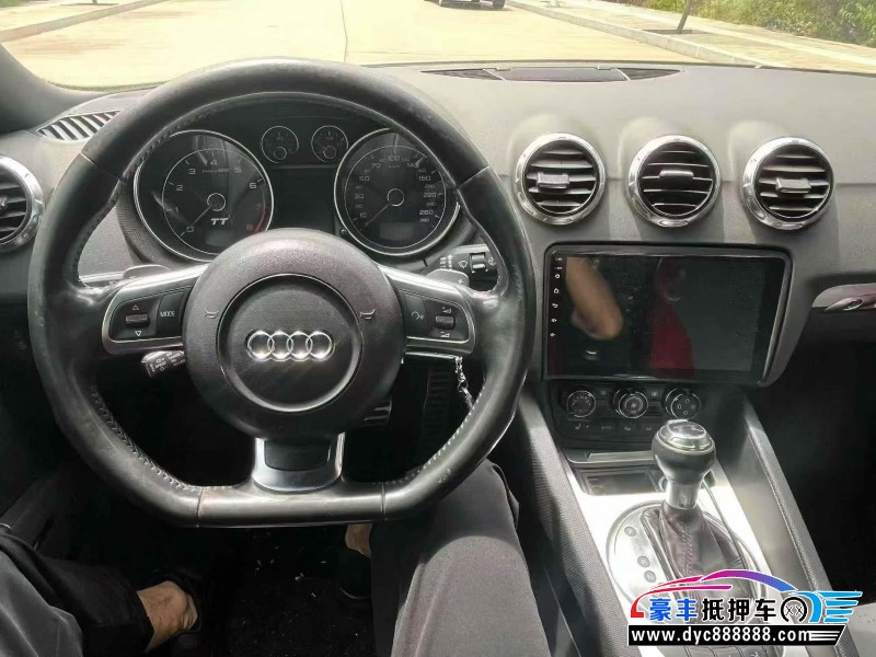 10年奥迪TT轿车抵押车出售