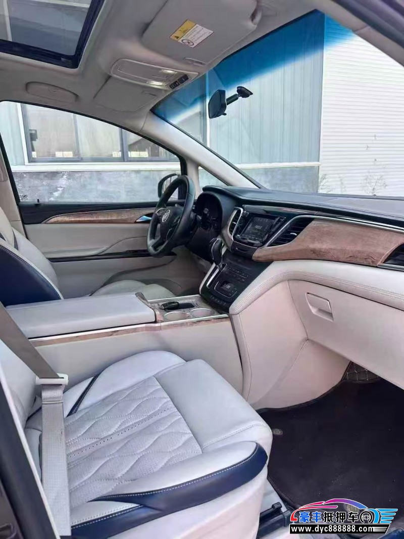 19年别克GL8轿车抵押车出售