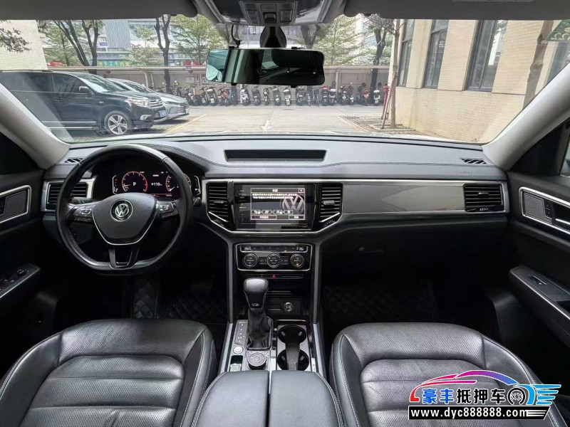 20年大众途昂轿车抵押车出售