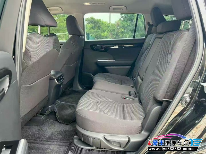 24年丰田汉兰达轿车抵押车出售