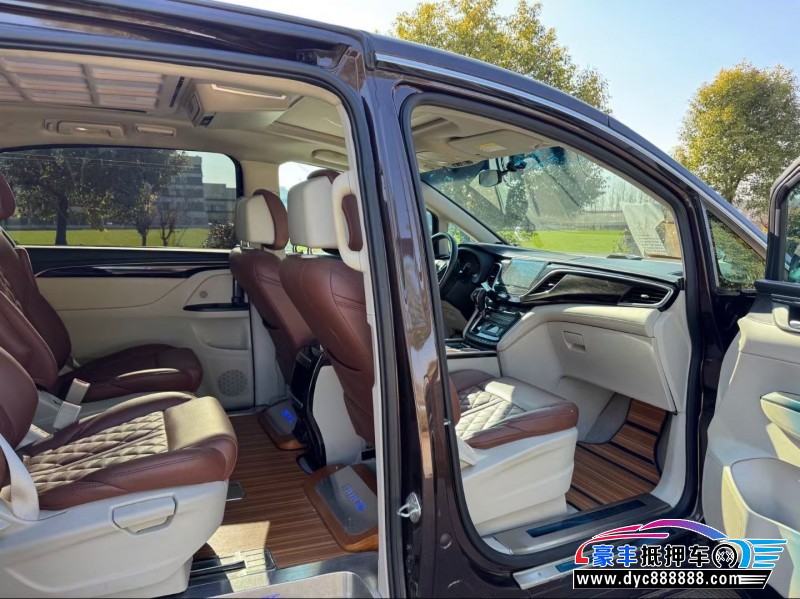 18年别克GL8轿车抵押车出售