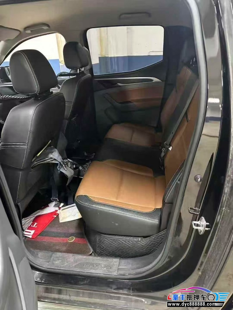 22年上汽大通T70轿车抵押车出售