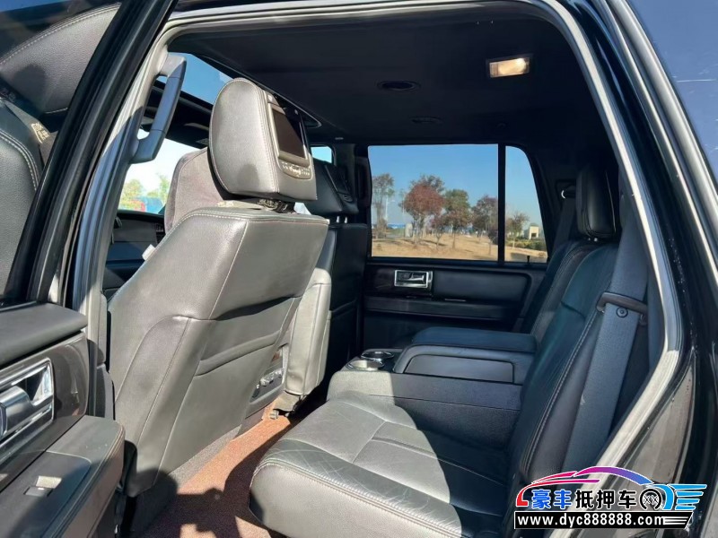 16年林肯领航员轿车抵押车出售