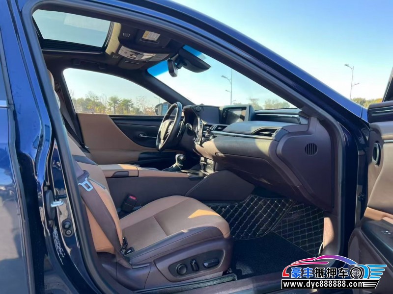 21年雷克萨斯ES轿车抵押车出售