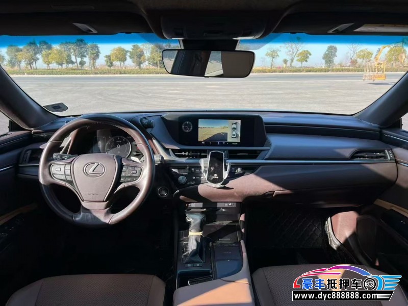 21年雷克萨斯ES轿车抵押车出售