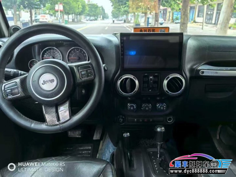 11年Jeep牧马人轿车抵押车出售