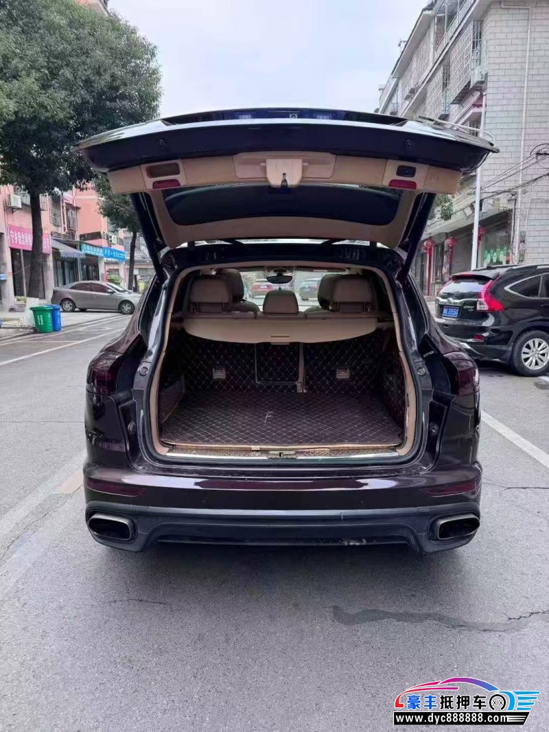 18年保时捷卡宴轿车抵押车出售