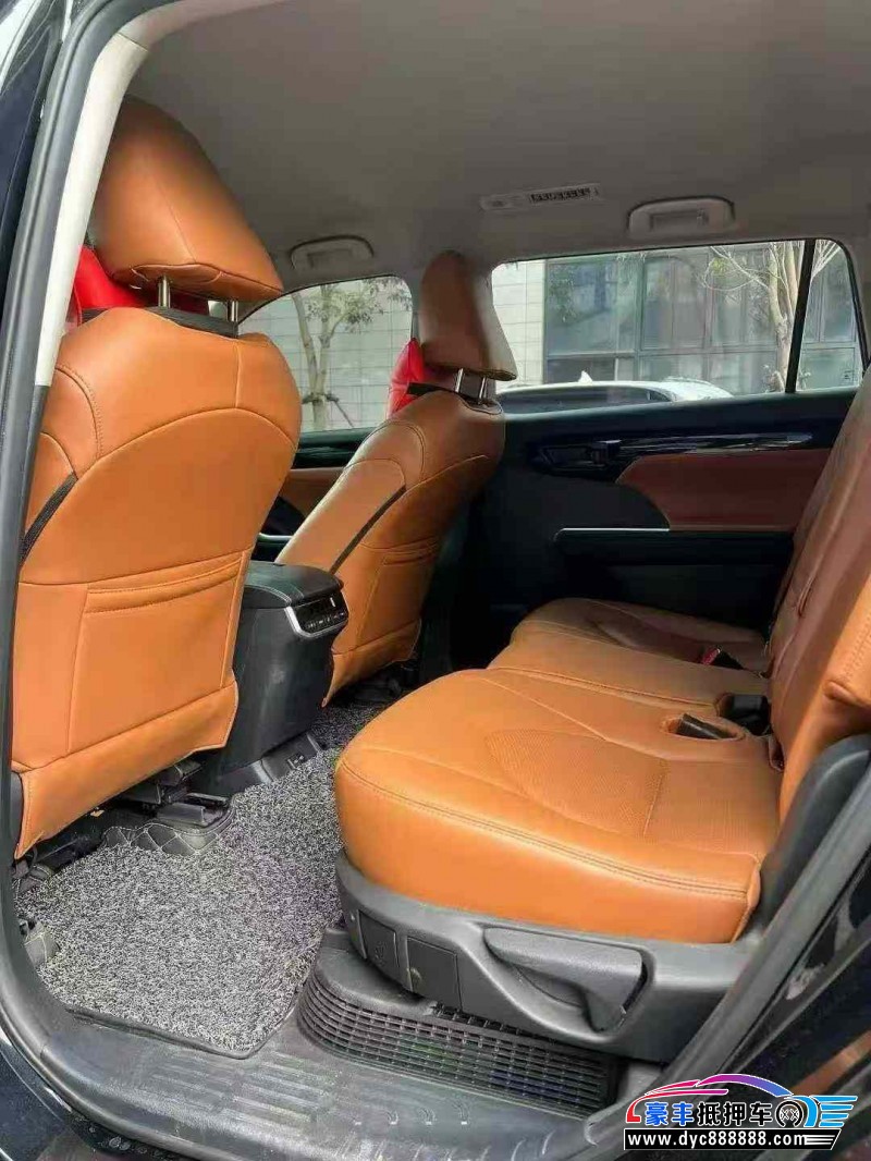 23年丰田汉兰达轿车抵押车出售