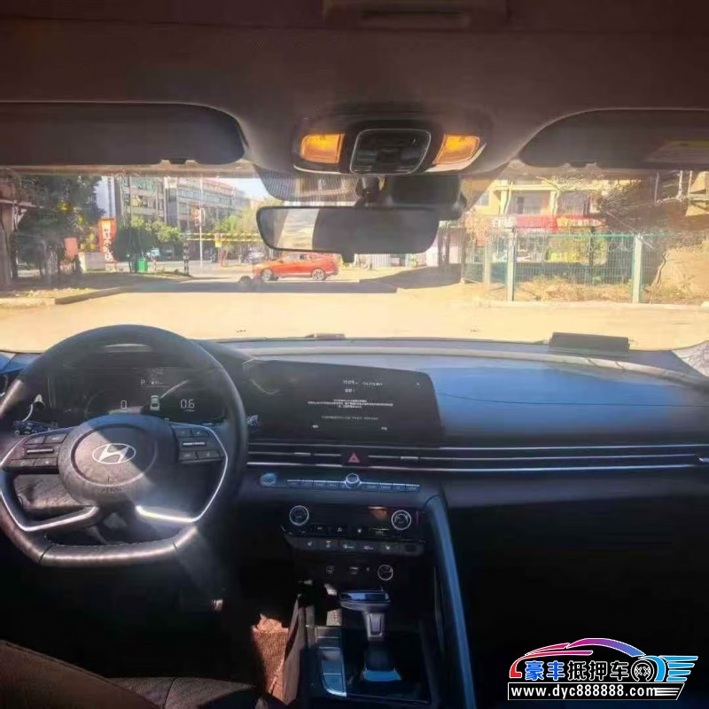 25年现代伊兰特轿车抵押车出售