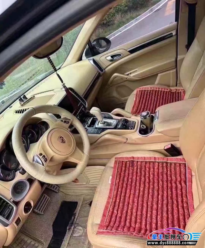 13年保时捷卡宴轿车抵押车出售