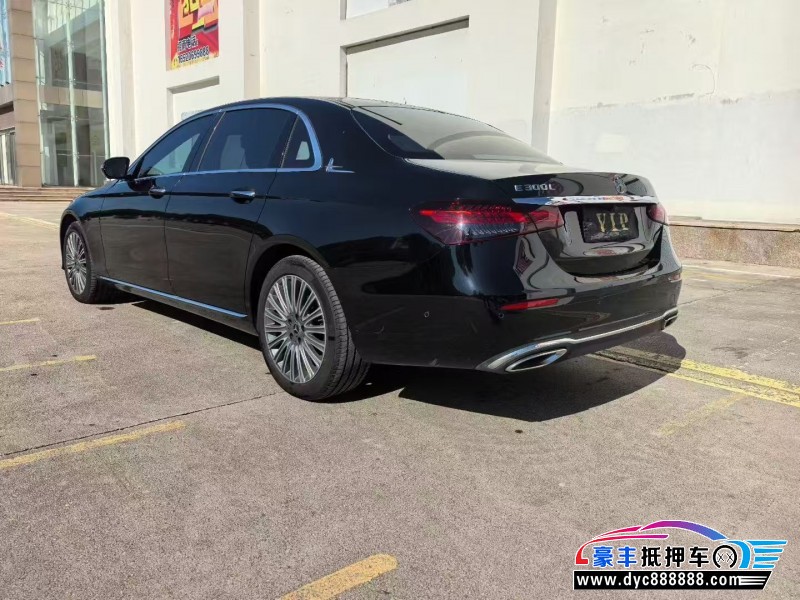 20年奔驰E轿车抵押车出售