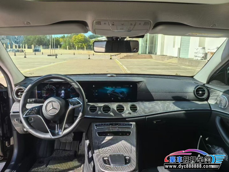 20年奔驰E轿车抵押车出售