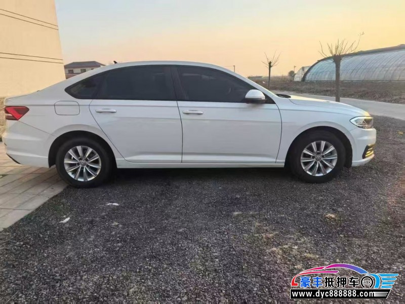 19年大众朗逸轿车抵押车出售