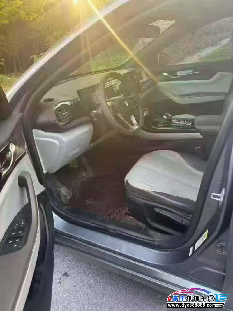 23年比亚迪秦轿车抵押车出售