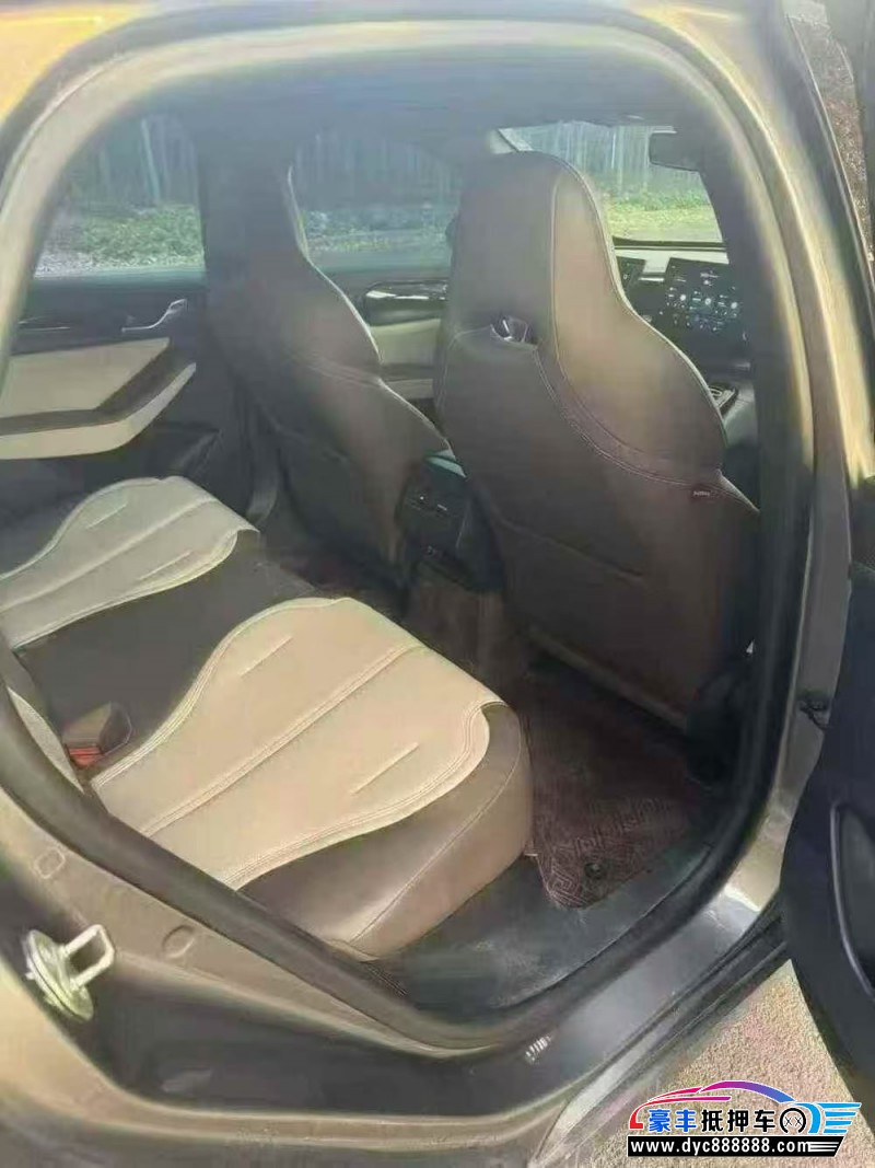 23年比亚迪秦轿车抵押车出售