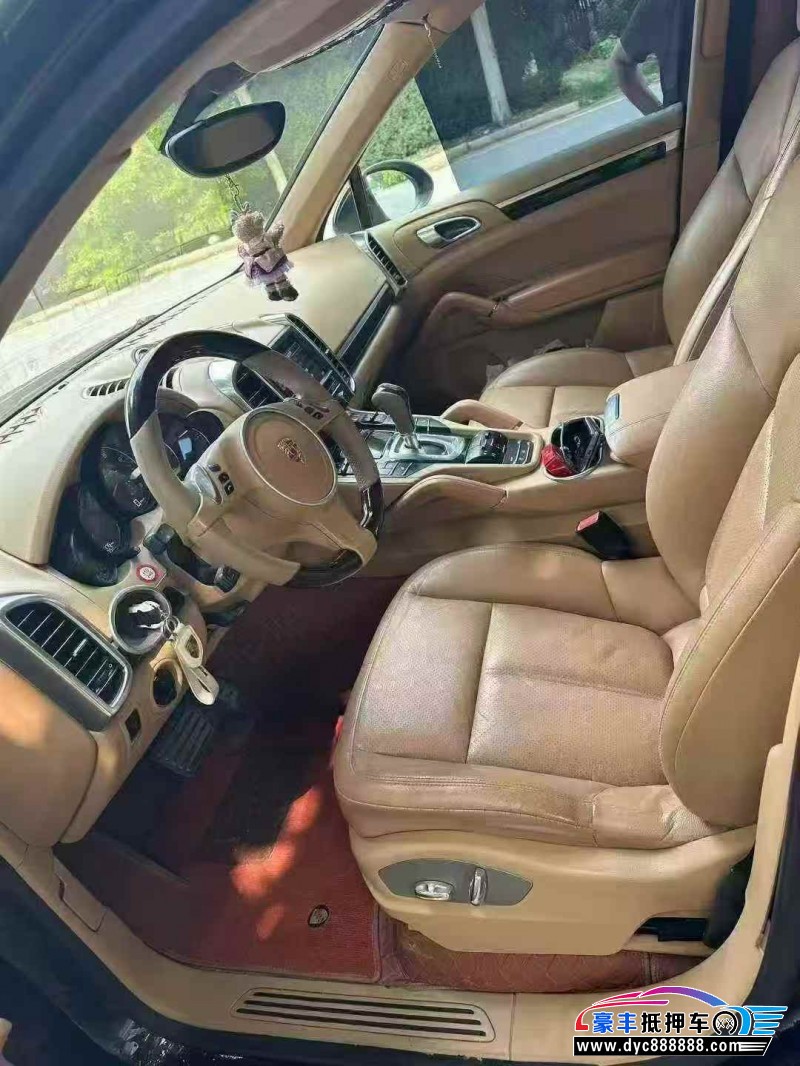 13年保时捷卡宴SUV抵押车出售